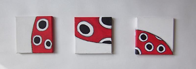 10.JPG - GroßeSchlange 
Triptychon, je ca. 15 cm x 15 cm  
Acryl auf Leinwand
